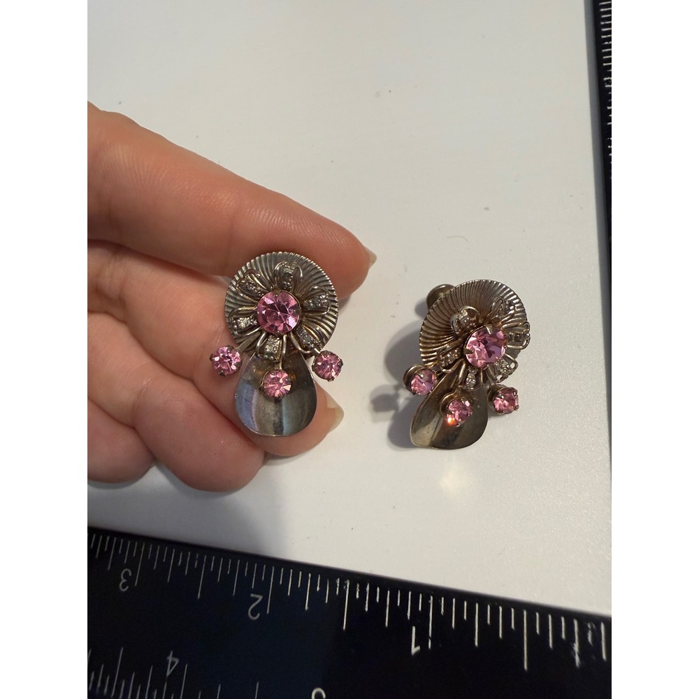 Vintage Pink Rhinestone Screw Back Earrings Silver‎ Tone Mid Century Retro Drop